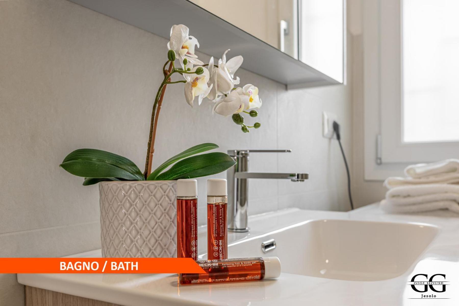 Gigi House -Appartamento Piazza Mazzini- 200M Dal Mare Lido di Jesolo Exteriör bild
